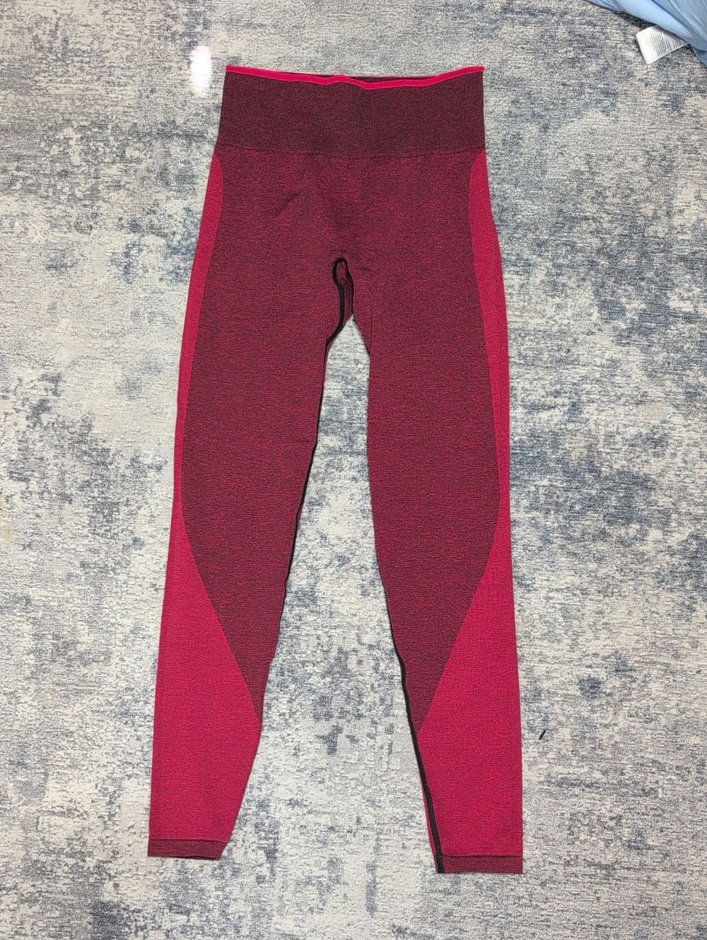 PINK Victoria's Secret Seamless Leggings in Burgundy and Raspberry
